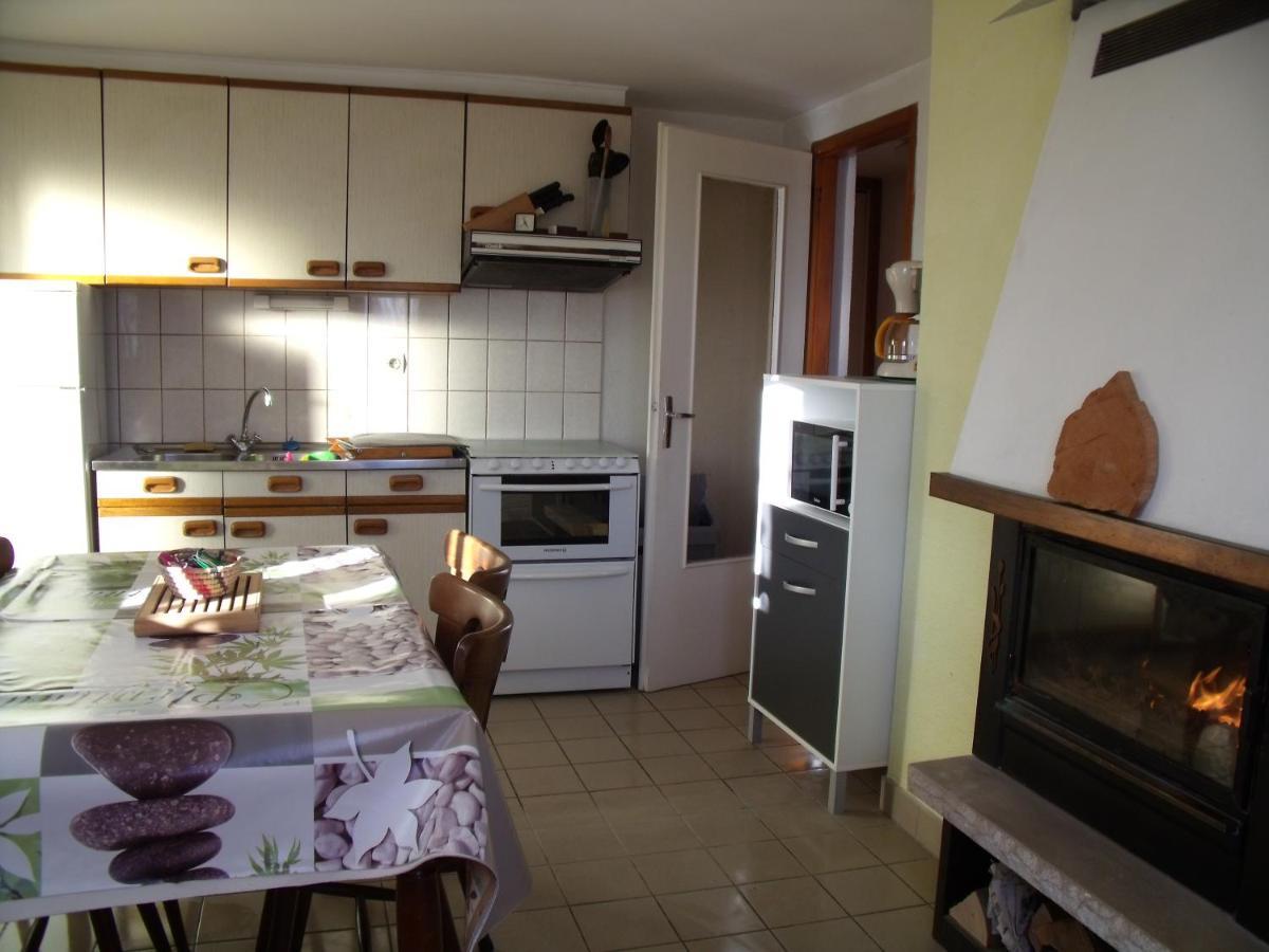 Gite Les Hirondelles Plombieres-les-Bains Exterior photo